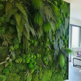 Mur végétal multivégétal stabilisé avec feuillages retombants